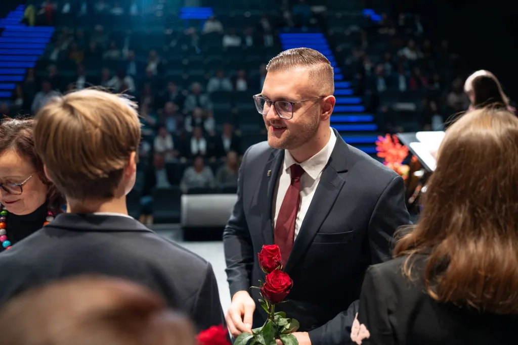 Stypendia Prezydenta Skierniewic rozdane - ponad 250 uczniów wyróżnionych 33 572486247 1680699306600563 6005779843297453520 n