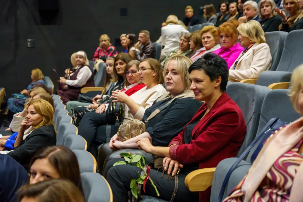 dzien edukacji narodowej 2025 25 z 100