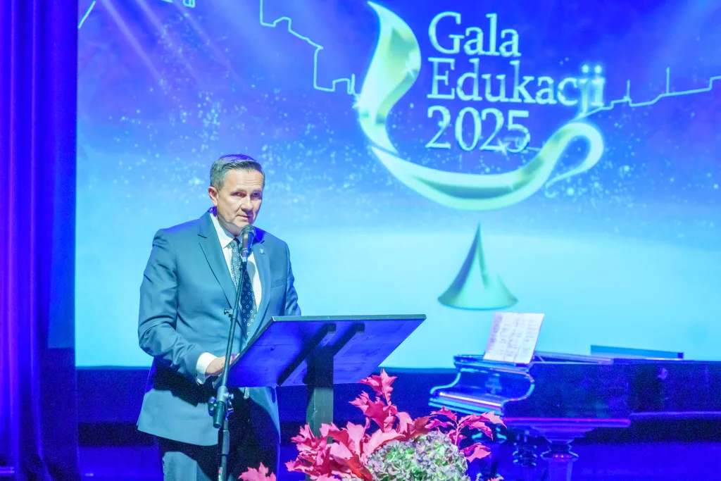 dzien edukacji narodowej 2025 33 z 100