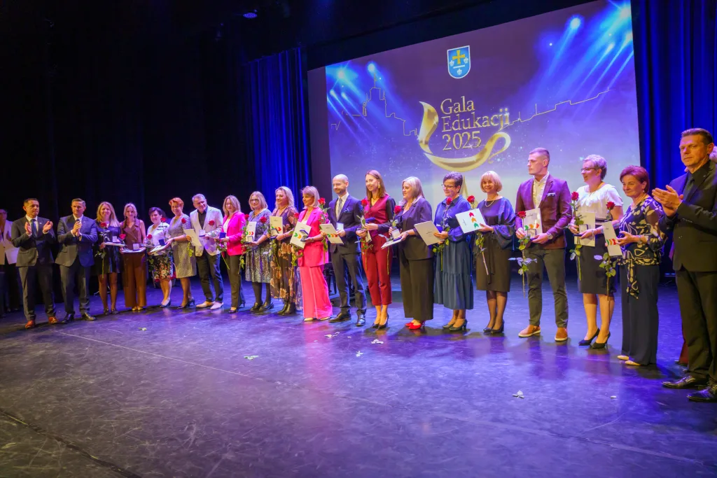 Gala Edukacji 2025 w Skierniewicach. Wyróżnienia i Nagrody dla Nauczycieli 37 dzien edukacji narodowej 2025 84 z 100