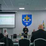 na terenie xiv sesja rady miasta skierniewice 9 pazdziernika 2025 r powiatu skierniewickiego uroczyste odsloniecie pomnika reymonta w lipcach reymontowskich 1 z 25