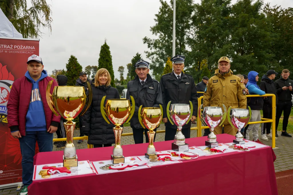 osp makow i osp wysokienice triumfuja w zawodach sportowo pozarniczych powiatu skierniewickiego 2025 13 z 43