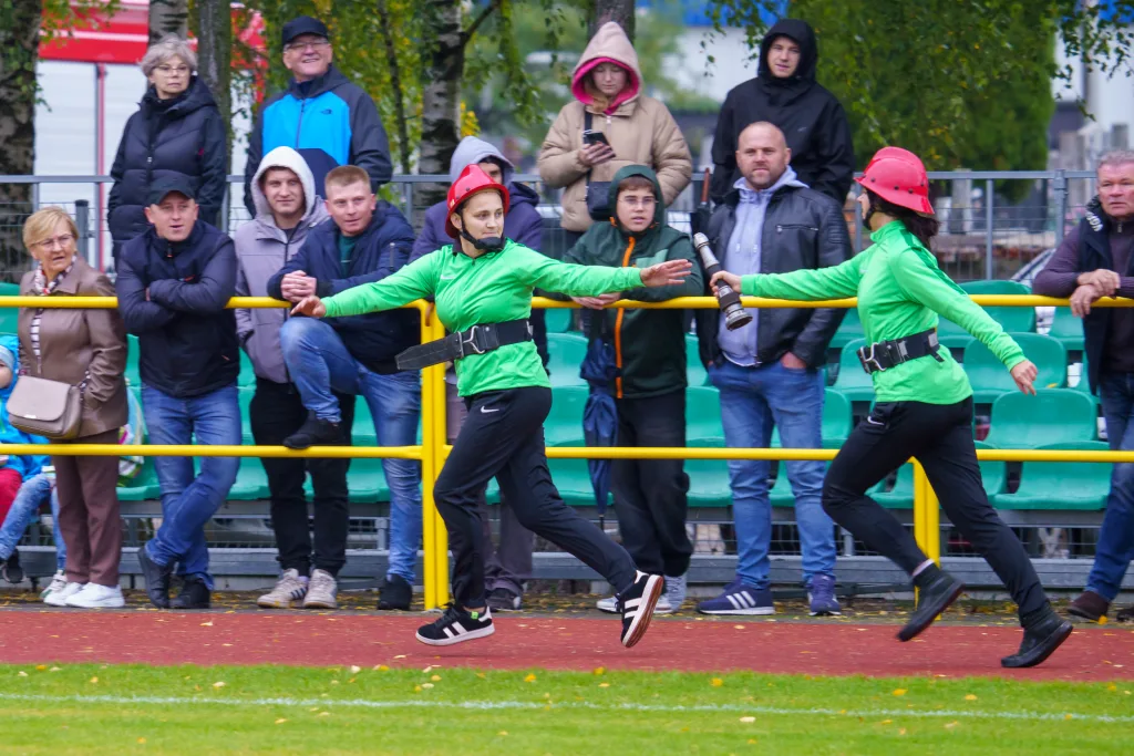 osp makow i osp wysokienice triumfuja w zawodach sportowo pozarniczych powiatu skierniewickiego 2025 58 z 87