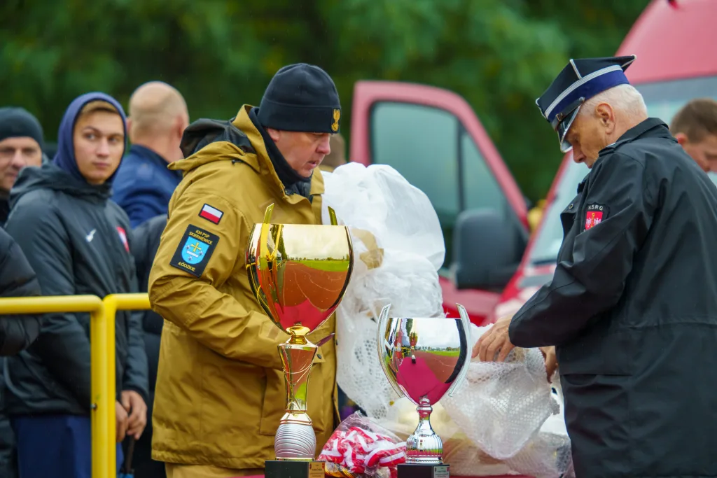 osp makow i osp wysokienice triumfuja w zawodach sportowo pozarniczych powiatu skierniewickiego 2025 68 z 87