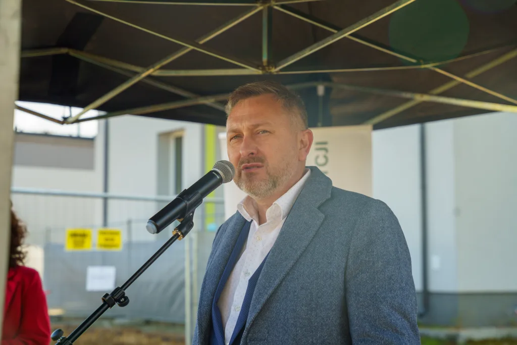 rozpoczynamy budowe nowoczesnego zakladu opiekunczo leczniczego w skierniewicach 23 z 39