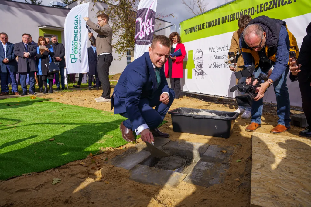rozpoczynamy budowe nowoczesnego zakladu opiekunczo leczniczego w skierniewicach 31 z 39