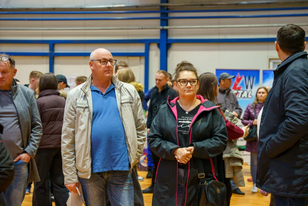 Skierniewickie Targi Pracy wracają po 20 latach. Hitem 4-dniowy tydzień i deficyt specjalistów 37 targi pracy 2025 zdjecia w hali osrodka sportu i rekreacji 17 z 51