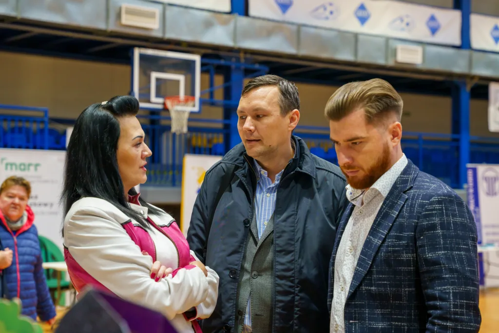 targi pracy 2025 zdjecia w hali osrodka sportu i rekreacji 36 z 51