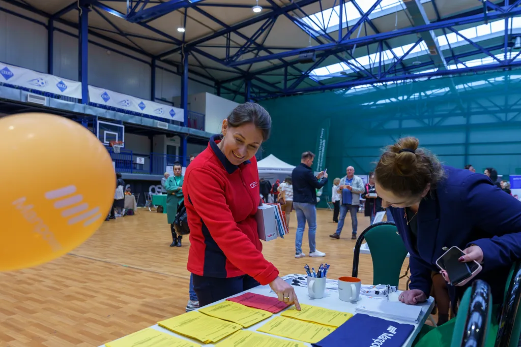 targi pracy 2025 zdjecia w hali osrodka sportu i rekreacji 51 z 51