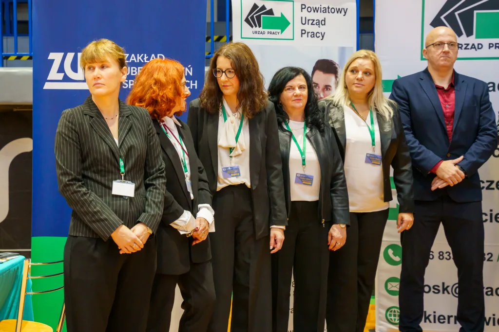 Skierniewickie Targi Pracy wracają po 20 latach. Hitem 4-dniowy tydzień i deficyt specjalistów 33 targi pracy 2025 zdjecia w hali osrodka sportu i rekreacji 8 z 51