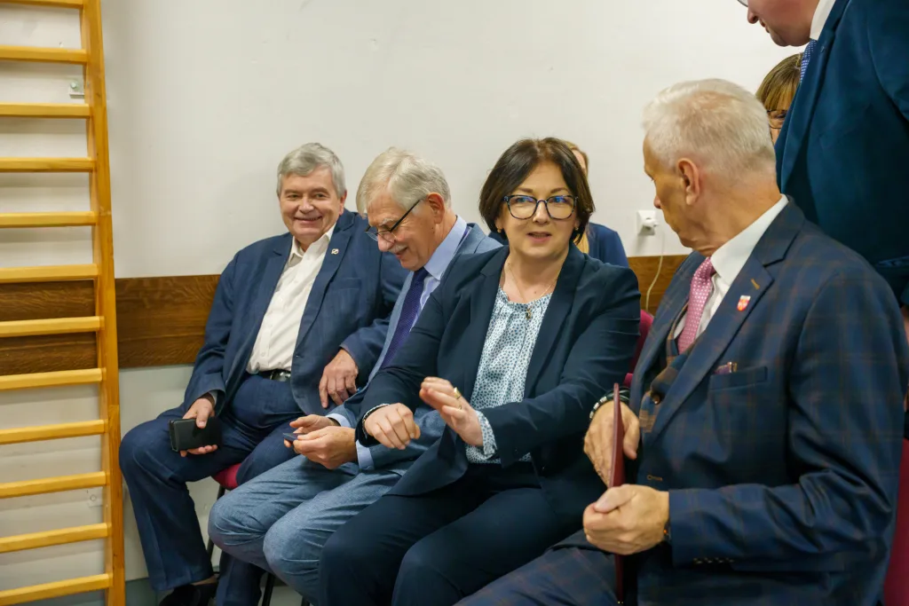 w powiecie podziekowano nauczycielom 8 z 53
