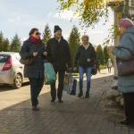 wszystkich swietych 2025 zwiekszony ruch i utrudnienia przy cmentarzu komunalnym w skierniewicach 9 z 43
