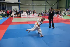 XX Turniej Judo Dzieci w Skierniewicach - galeria zdjęć z hali OSiR 17 2025 11 22 13 21 25.4