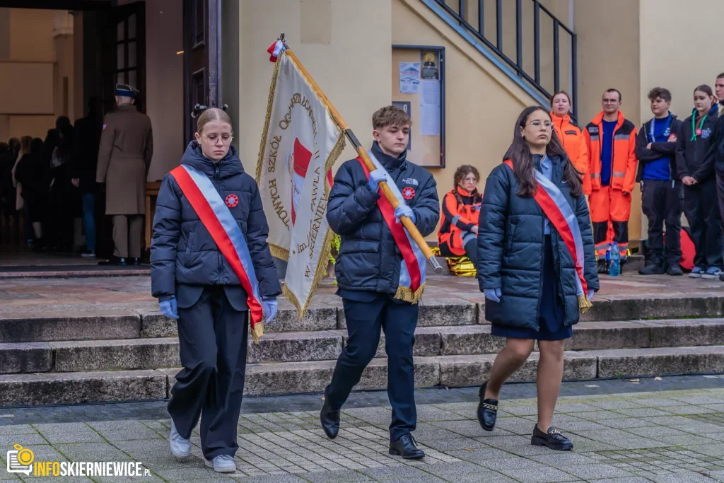 Skierniewice świętują 11 listopada 2025. Tak wyglądały uroczystości przy kościele Garnizonowym 38 skierniewice swietuja 11 listopada 2025 tak wygladaly uroczystosci przy kosciele garnizonowym 18 z 103 1024x683 watermarked large