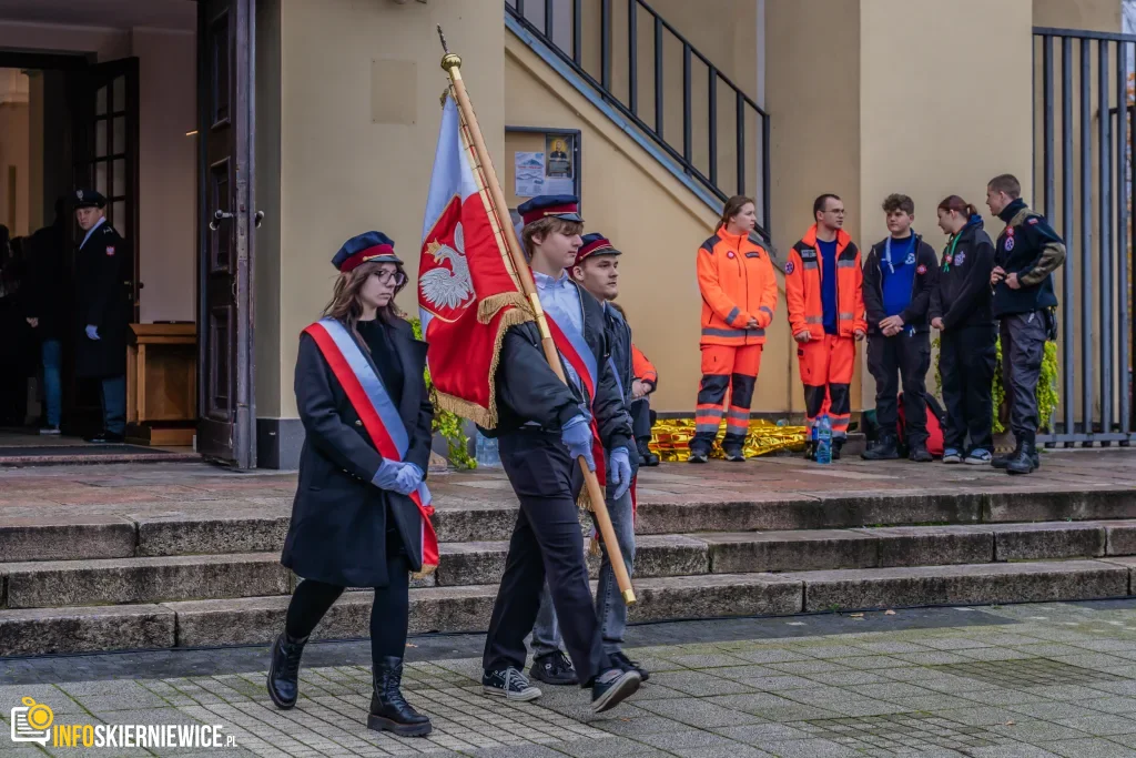 skierniewice swietuja 11 listopada 2025 tak wygladaly uroczystosci przy kosciele garnizonowym 23 z 103 1024x683 watermarked large