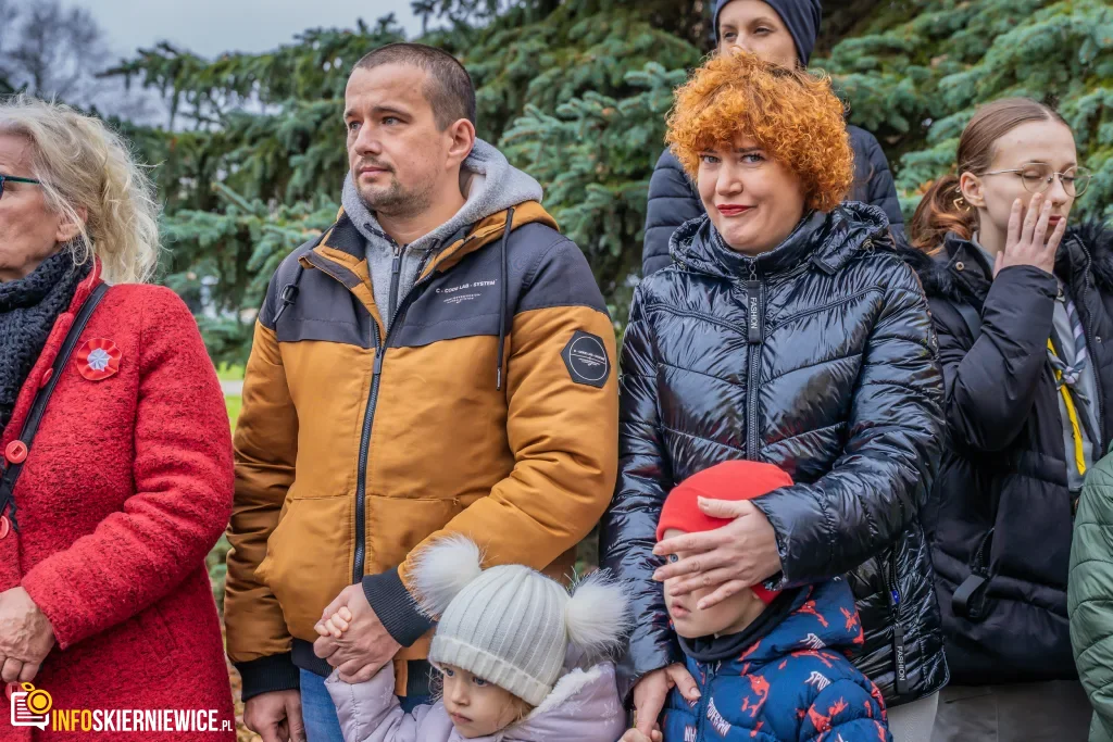 Skierniewice świętują 11 listopada 2025. Tak wyglądały uroczystości przy kościele Garnizonowym 34 skierniewice swietuja 11 listopada 2025 tak wygladaly uroczystosci przy kosciele garnizonowym 6 z 103 1024x683 watermarked large