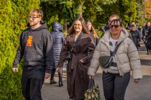 skierniewice tlumy na cmentarzu komunalnym przy ul. strobowskiej w sobote 1 listopada 2 z 71