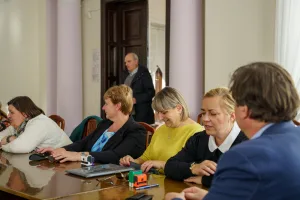 Niespełna 300 tys. złotych na „Wyjście z Klasą” - Dofinansowanie dla 22 Szkół z Powiatu Skierniewickiego 10 wyjscie z klasa niespelna 300 tys. zl dla uczniow z powiatu skierniewickiego 3 z 44