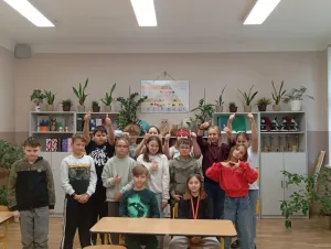 Odblaskowa Szkoła w SP nr 1 w Skierniewicach - konkurs plastyczny i Mistrz przepisów drogowych rozstrzygnięte 8 zdjecie whatsapp 2025 11 14 o 18.33.55 0e74e95d