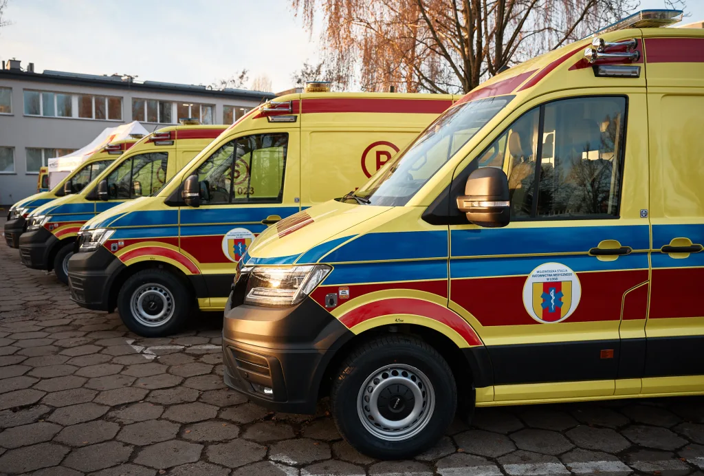 Łódzkie dla Ciebie: Rekordowy budżet i wielkie inwestycje. Województwo łódzkie podsumowuje przełomowy rok 1 nowe karetki
