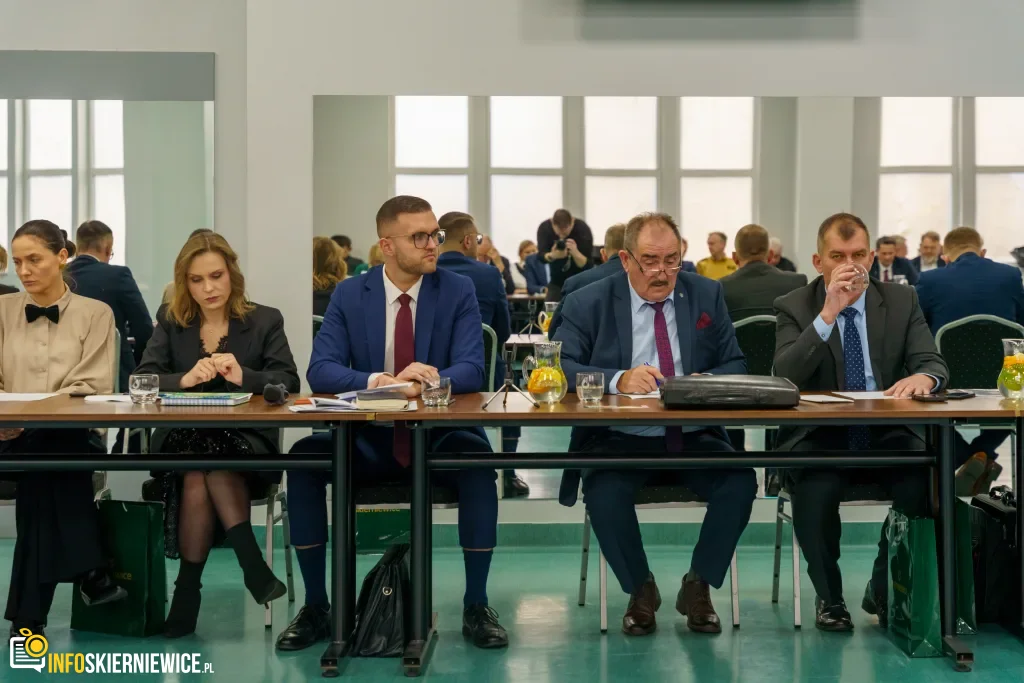 xvi sesja rady miasta skierniewice 18 grudnia 2025 r 10 z 12 1024x683 watermarked large