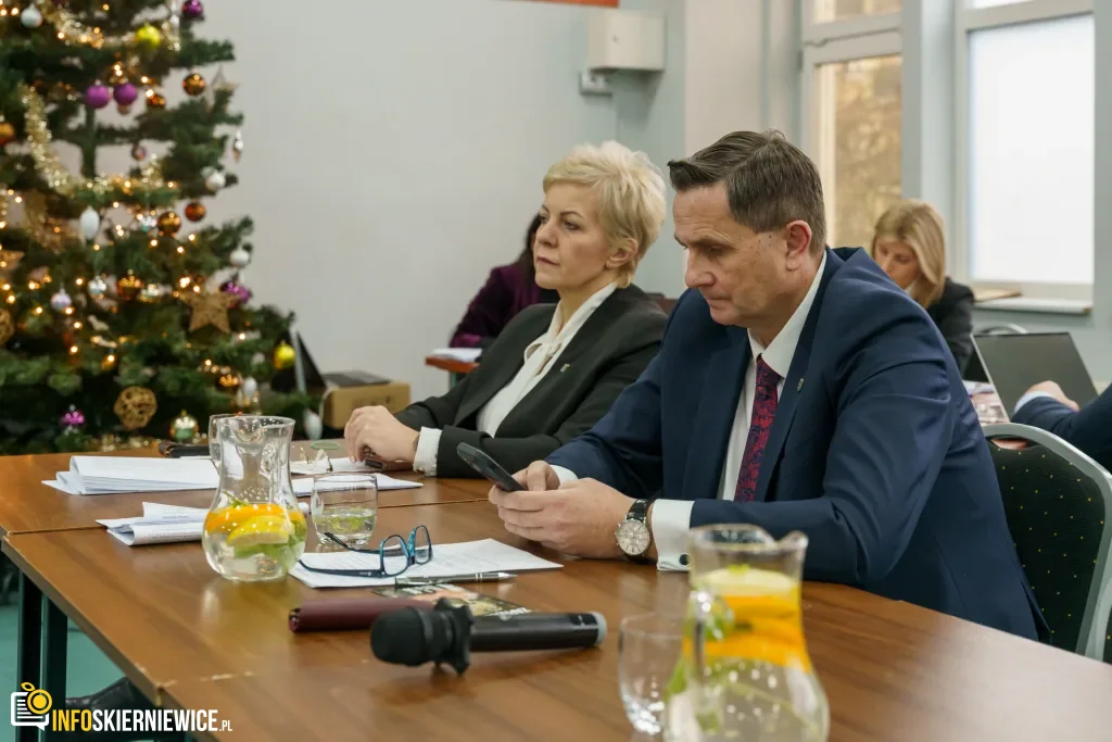 xvi sesja rady miasta skierniewice 18 grudnia 2025 r 12 z 12 1024x683 watermarked large