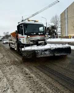 Gigantyczne liczby akcji zima w Skierniewicach. ZUM podliczył zużycie soli i piachu 8 2026 01 12 12 36 48 1