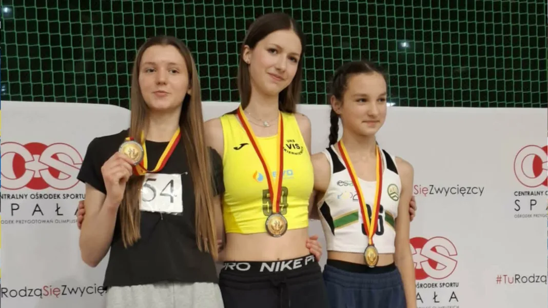 UKS VIS Skierniewice zdobywa 12 medali na Halowych Mistrzostwach Województwa Łódzkiego w Spale. Sprawdź wyniki Piotra Boryny i Jagody Nowakowskiej.