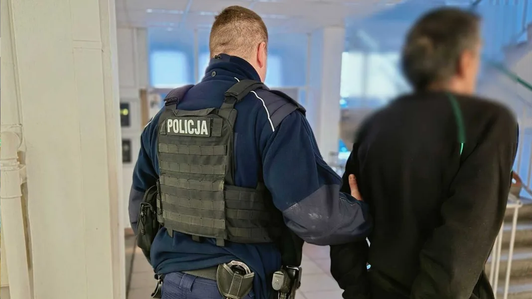 Policja w Skierniewicach zatrzymała 60-latka, który okradł znajomego na 22 tys. zł
