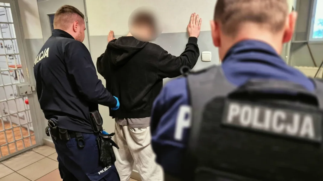 Skierniewice: Pościg za 17-latkiem. Miał 134 g narkotyków
