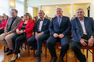 V Przegląd Kolęd i Pastorałek w Skierniewicach za nami – zobacz zdjęcia! 9 v przeglad koled i pastoralek swieta lacza ludzi czyli koledowanie ze starosta 1 z 107
