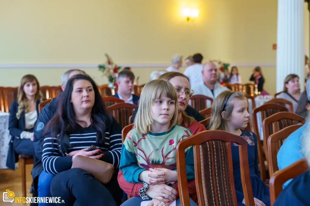 V Przegląd Kolęd i Pastorałek w Skierniewicach za nami 6 v przeglad koled i pastoralek swieta lacza ludzi czyli koledowanie ze starosta 17 z 107 1024x683 watermarked large