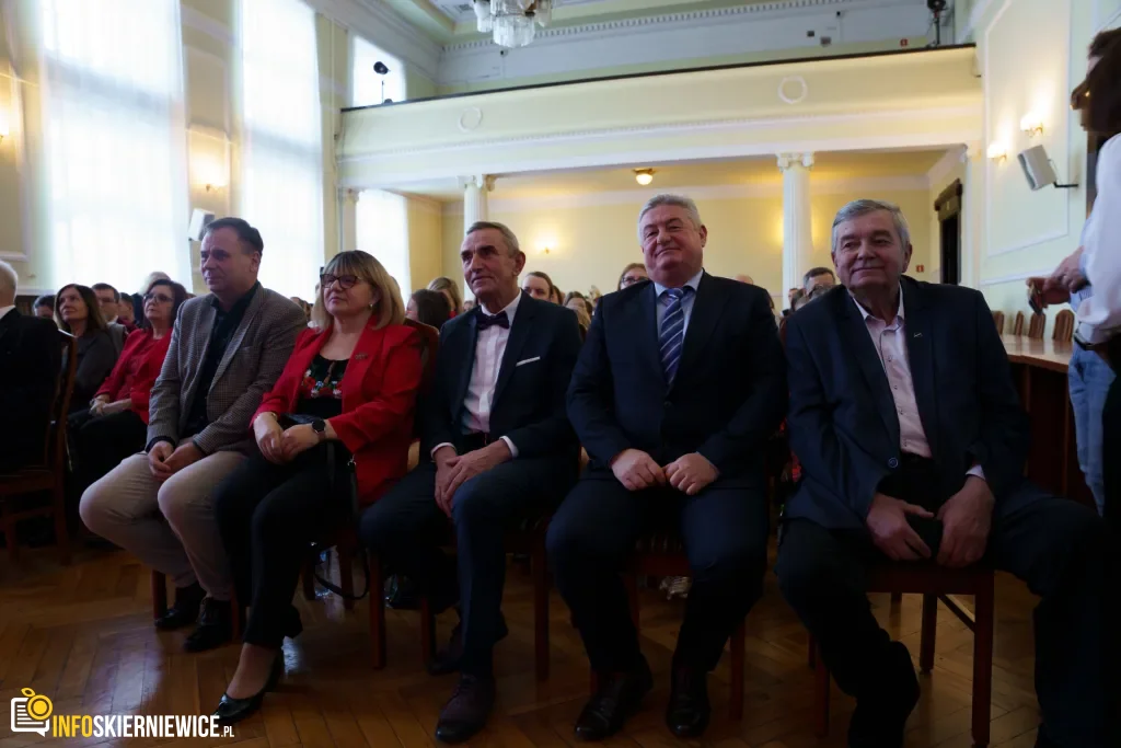 V Przegląd Kolęd i Pastorałek w Skierniewicach za nami 1 v przeglad koled i pastoralek swieta lacza ludzi czyli koledowanie ze starosta 2 z 107 1024x683 watermarked large