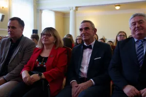 V Przegląd Kolęd i Pastorałek w Skierniewicach za nami – zobacz zdjęcia! 11 v przeglad koled i pastoralek swieta lacza ludzi czyli koledowanie ze starosta 3 z 107