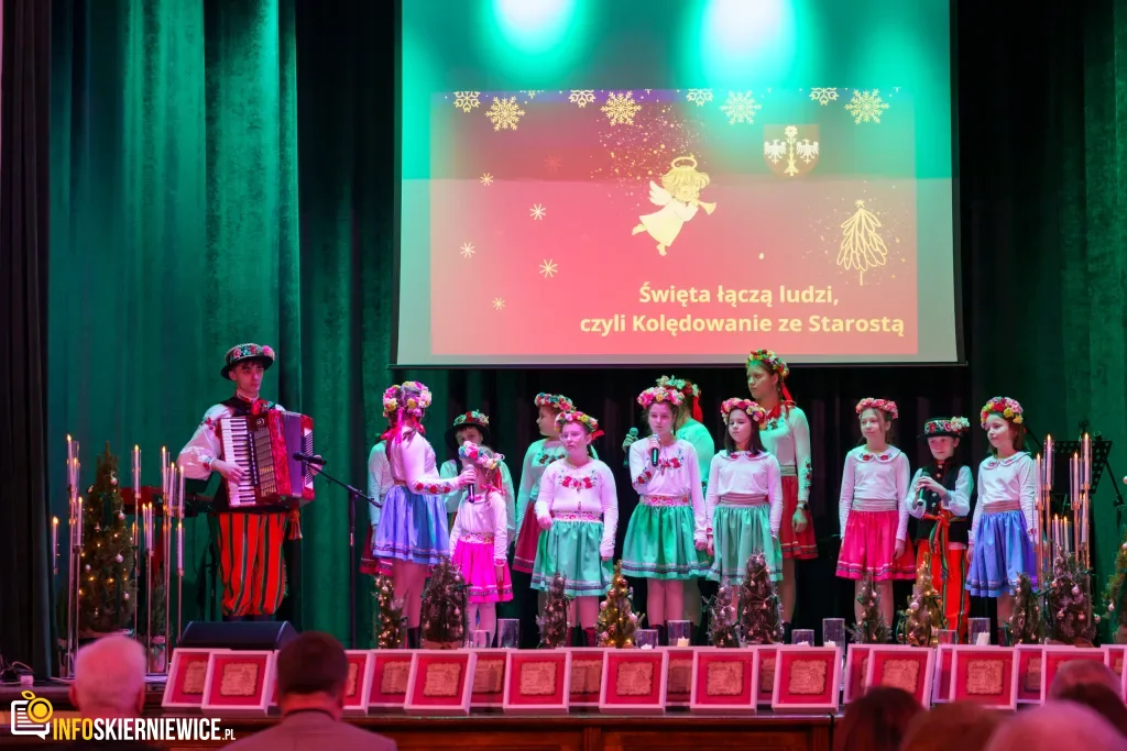 v przeglad koled i pastoralek swieta lacza ludzi czyli koledowanie ze starosta 53 z 107 1024x683 watermarked large