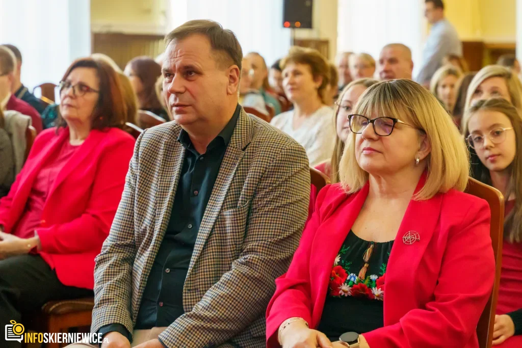 V Przegląd Kolęd i Pastorałek w Skierniewicach za nami 1 v przeglad koled i pastoralek swieta lacza ludzi czyli koledowanie ze starosta 7 z 107 1024x683 watermarked large
