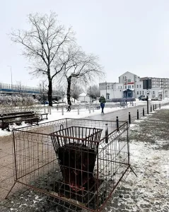 Mróz w Skierniewicach. Koksowniki na ulicach. Lista lokalizacji 7 zaklad utrzymania miasta uruchomil akcje przyjdz i ogrzej sie 001