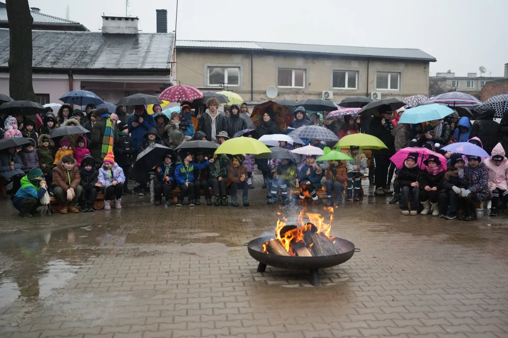 18 otwarcie siedziby zhp skierniewice sienkiewicza