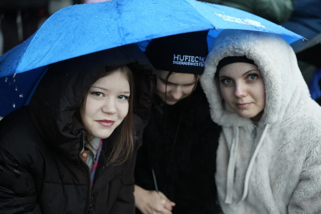46 otwarcie siedziby zhp skierniewice sienkiewicza