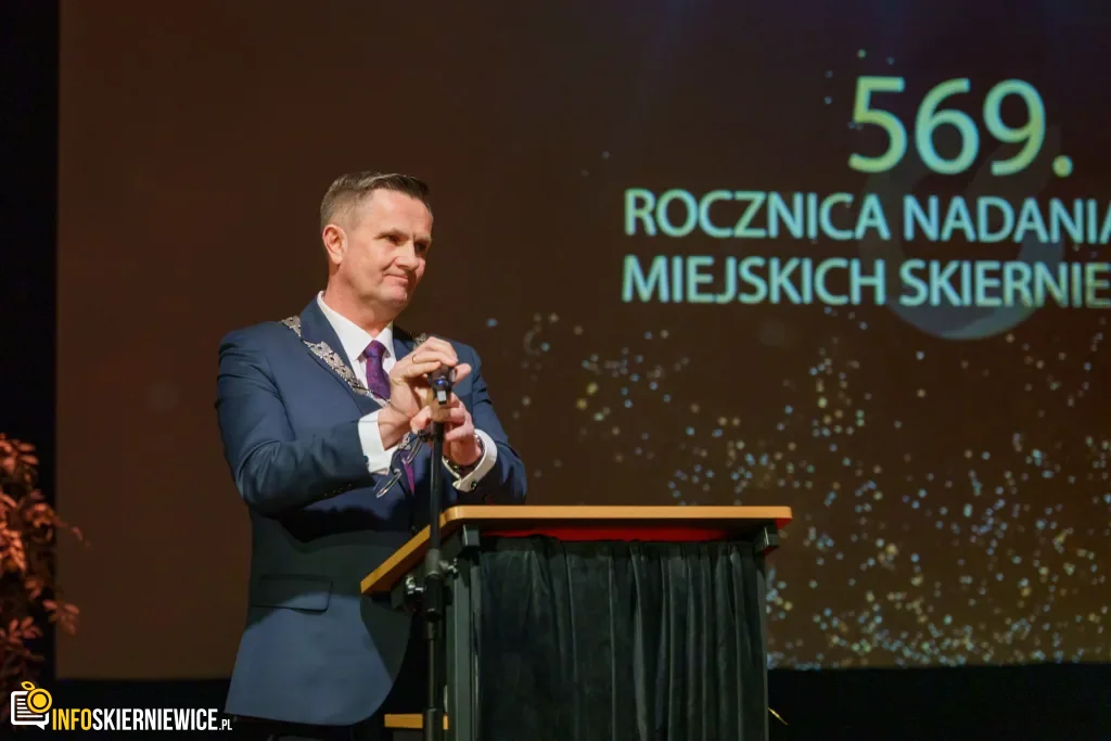 skierniewice swietuja 569 rocznice nadania praw miejskich gala jubileuszowa 42 z 87 1024x683 watermarked large