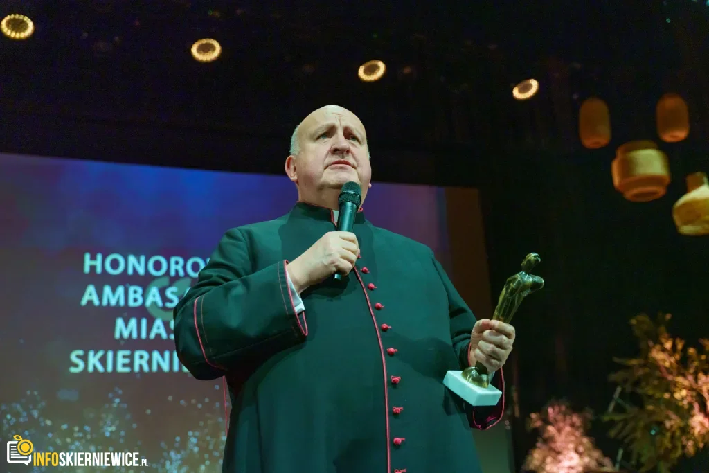 Ks. Grzegorz Gołąb Honorowym Ambasadorem – 569. urodziny Skierniewic