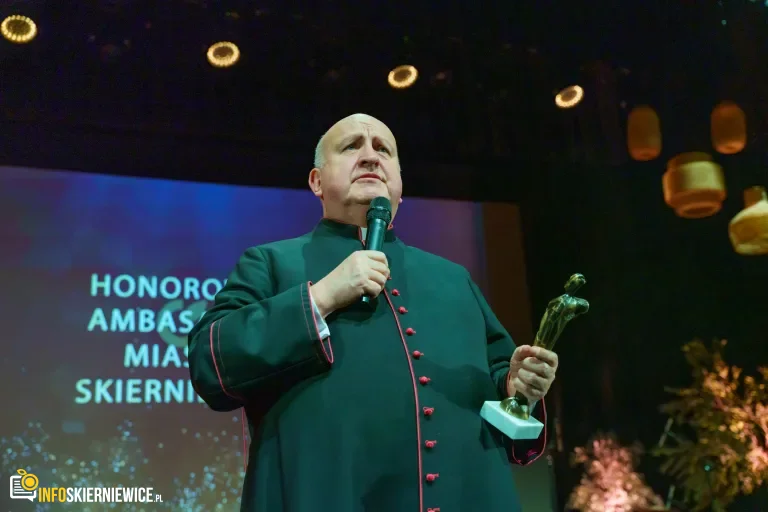 Ks. Grzegorz Gołąb Honorowym Ambasadorem – 569. urodziny Skierniewic