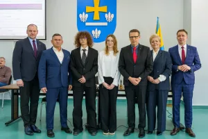 xix sesja rady miasta skierniewice w obiektywie debiut mlodziezowej rady 2 z 22