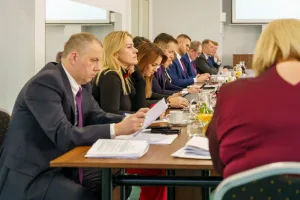 xix sesja rady miasta skierniewice w obiektywie debiut mlodziezowej rady 5 z 22