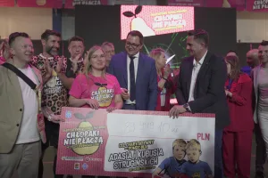 "Chłopaki nie płaczą" w Skierniewicach. Sprawdziliśmy, jaką kwotę udało się zebrać dla chłopców! 8 1 galeria turniej chlopaki nie placza skierniewice zdjecia