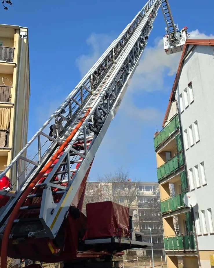 Pożar przy ul. B. Prusa w Skierniewicach. Są poszkodowani 4 2 pozar prusa galeria