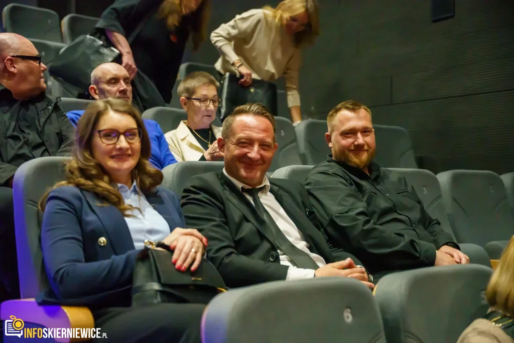 Skierniewice świętują 30 lat Pływalni NAWA. Zobacz zdjęcia z dzisiejszej gali 1 gala 30 lecia plywalni miejskiej nawa 6 z 33 1024x683 watermarked large
