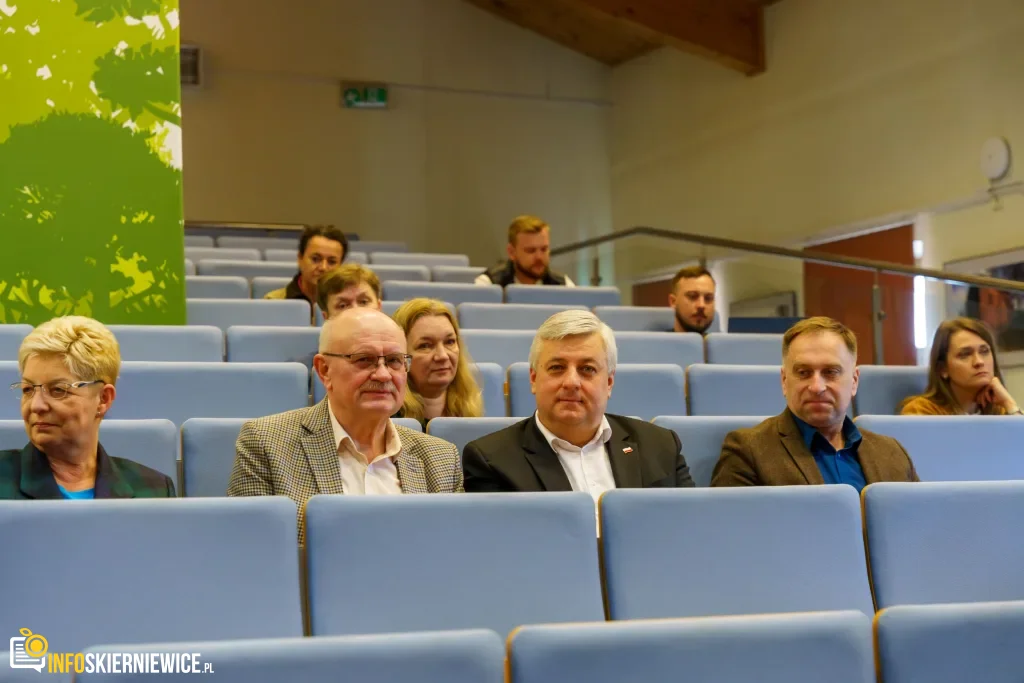 Konferencja Szkoła Przyjazna Harcerstwu w Skierniewicach. Bezpieczeństwo i powrót harcerzy do placówek 5 konferencja szkola przyjazna harcerstwu w skierniewicach 13 z 20 1024x683 watermarked large