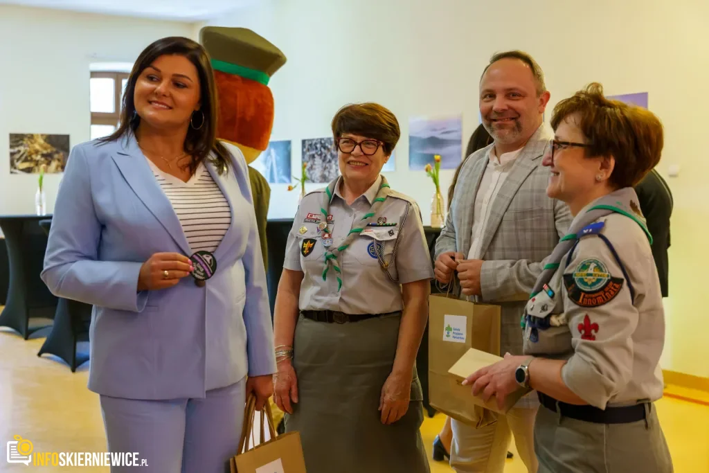 Konferencja Szkoła Przyjazna Harcerstwu w Skierniewicach. Bezpieczeństwo i powrót harcerzy do placówek 1 konferencja szkola przyjazna harcerstwu w skierniewicach 7 z 20 1024x683 watermarked large