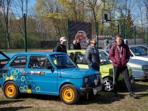 Klasyki wróciły na sezon. W Sielskiej Stanicy pojawiło się ponad 250 aut.